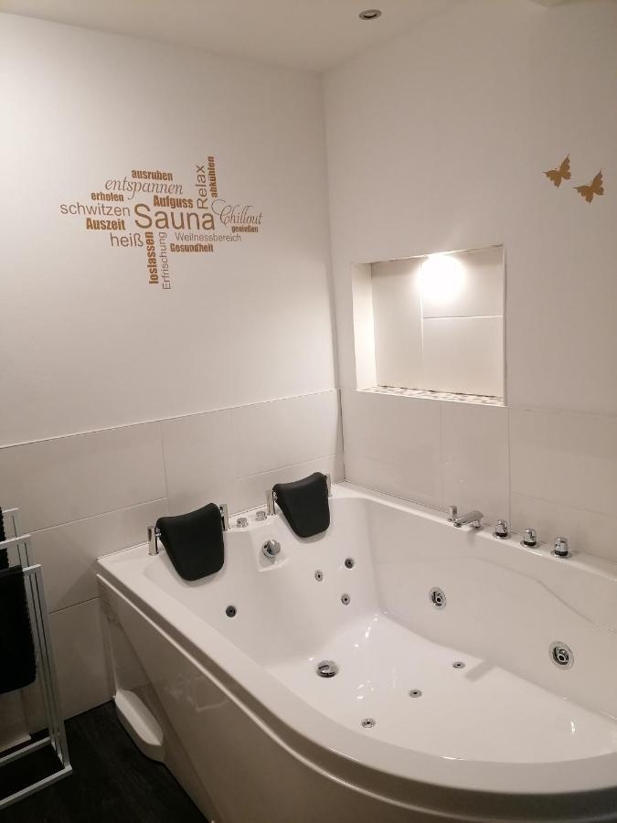 Ferienwohnung Christine Mit Sauna Und Whirlpool Utzerath Zewnętrze zdjęcie